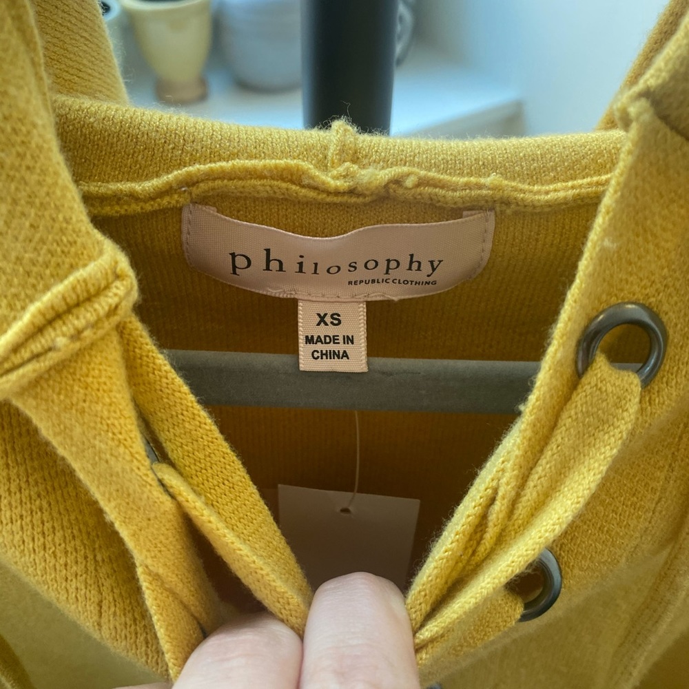⚡️SOLD⚡️ Philosophy Lace Up Sweater - Picture 3 of 4